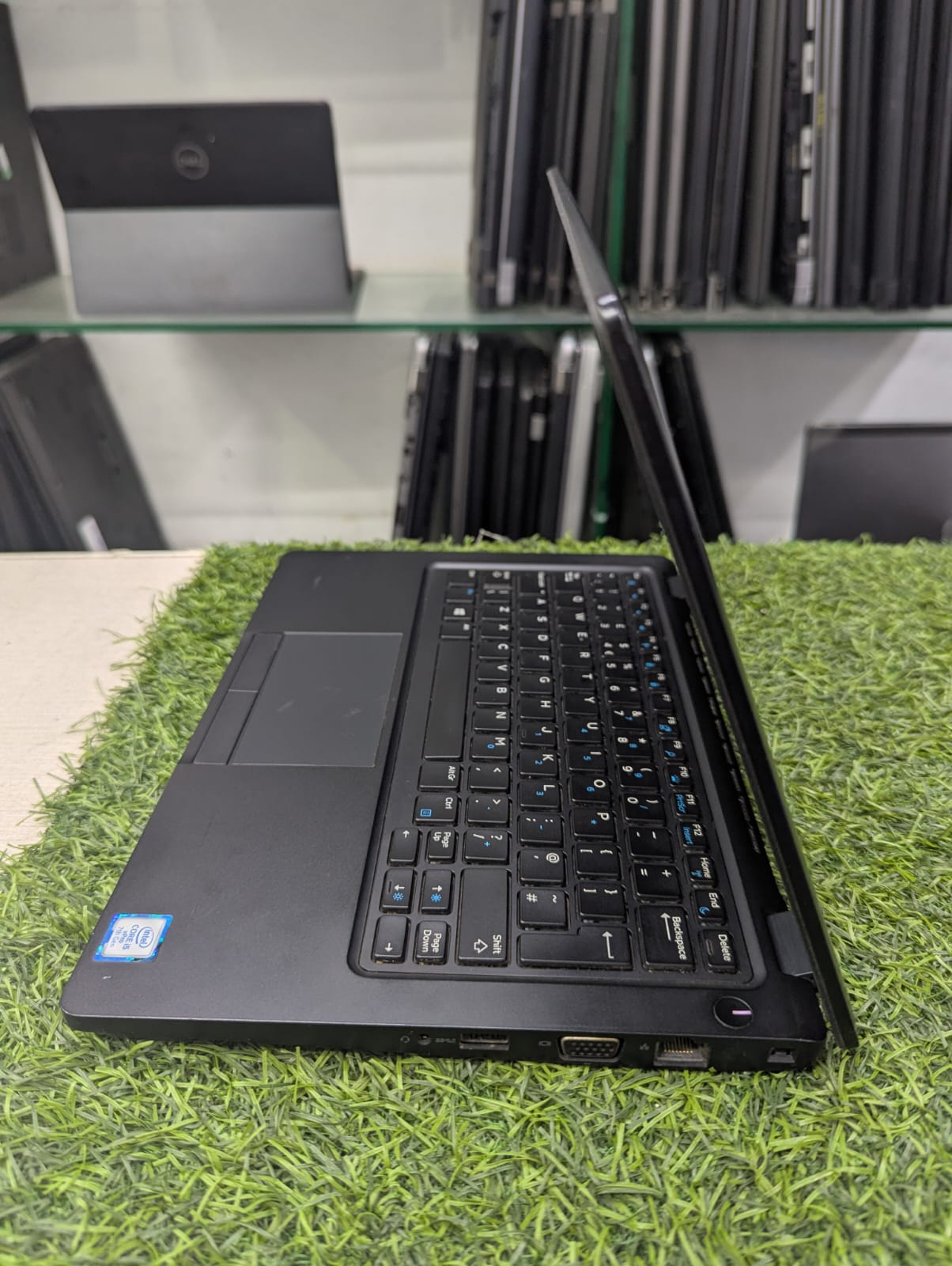 DELL LATITUDE 5290 LAPTOP 8TH GENRETION 4